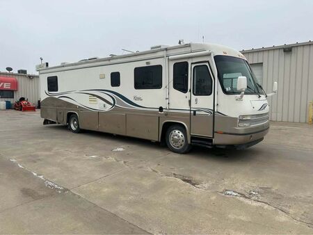 2000 Freightliner X Line XC Chassis Diesel Pusher  - Auto Drive Inc.