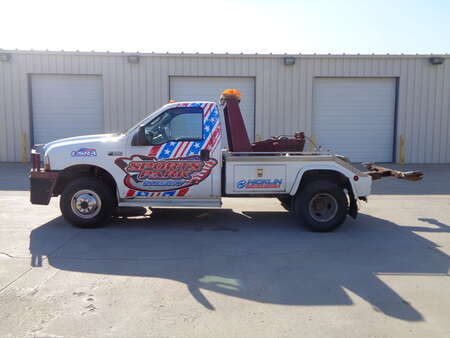 2004 Ford F-350 Regular Cab Tow Truck 4x4 Prior Salvage title for Sale  - 8994  - Auto Drive Inc.