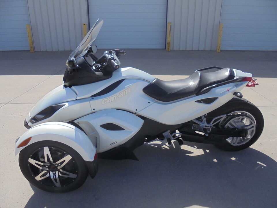 2010 Can Am Spyder  - Auto Drive Inc.