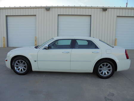 2006 Chrysler 300 Chrome Wheels & Leather interior. for Sale  - 6590  - Auto Drive Inc.