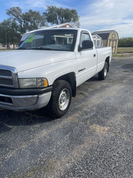 2001 Dodge Ram 1500  - Family Motors, Inc.