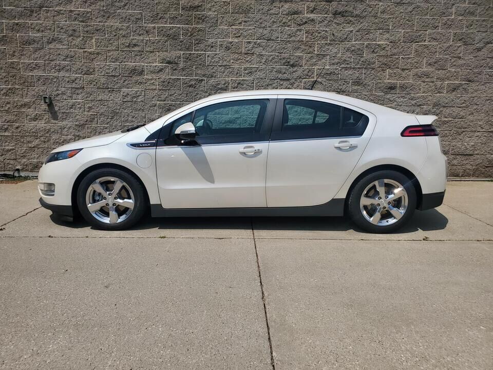 2013 Chevrolet Volt  - Nelson Automotive