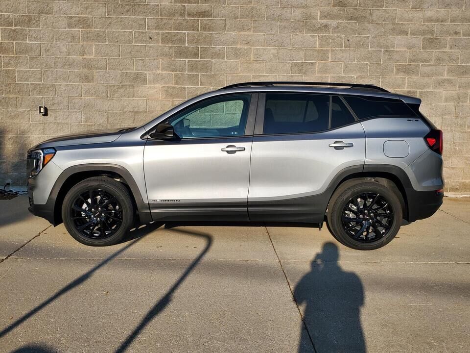 2023 GMC TERRAIN  - Nelson Automotive