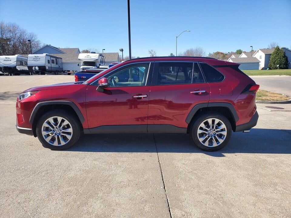 2020 Toyota RAV-4  - Nelson Automotive
