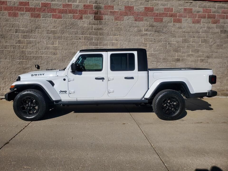 2021 Jeep Gladiator  - Nelson Automotive