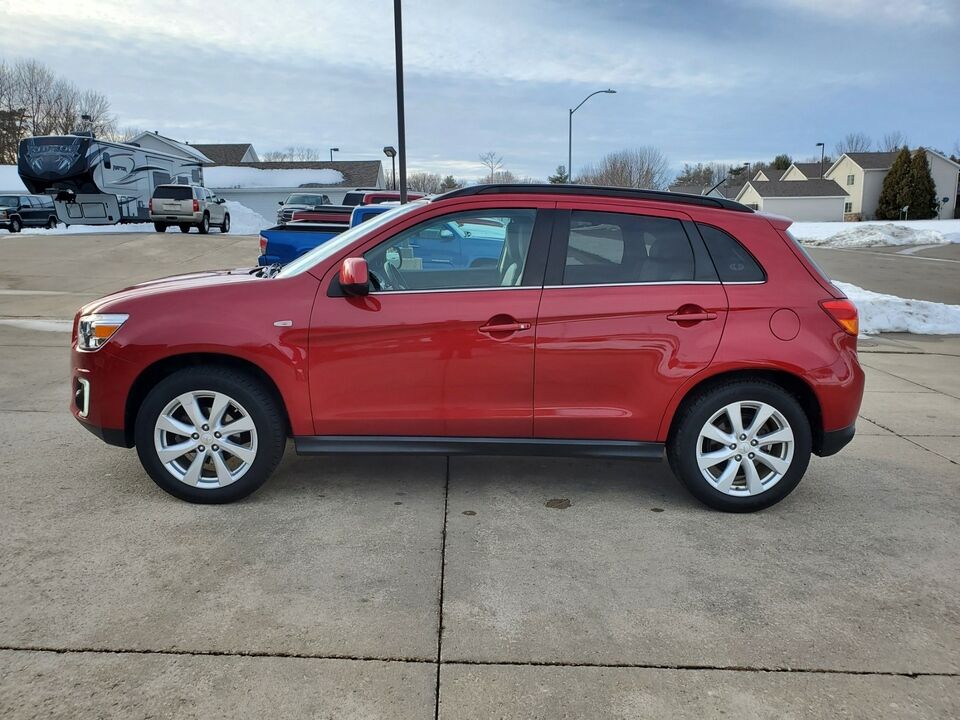2015 Mitsubishi Outlander  - Nelson Automotive