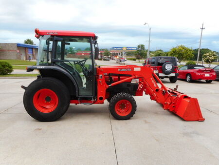 2004 Kubota L3430  - Nelson Automotive