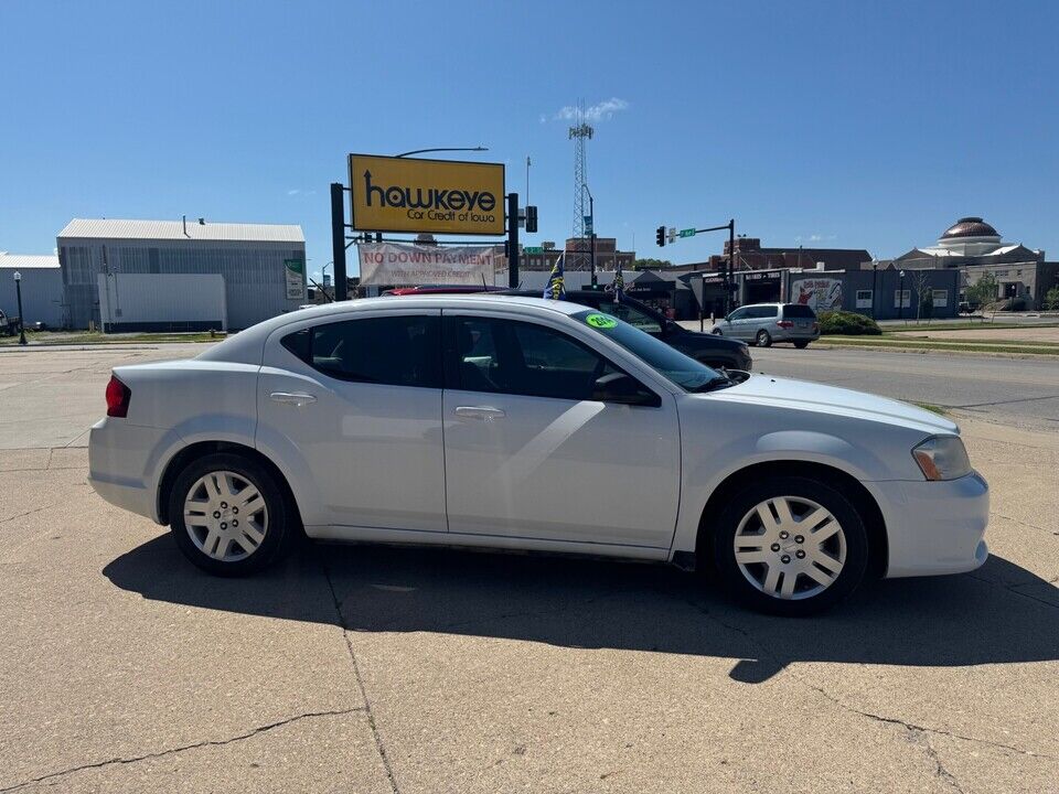 2014 Dodge Avenger  - Hawkeye Car Credit - Newton