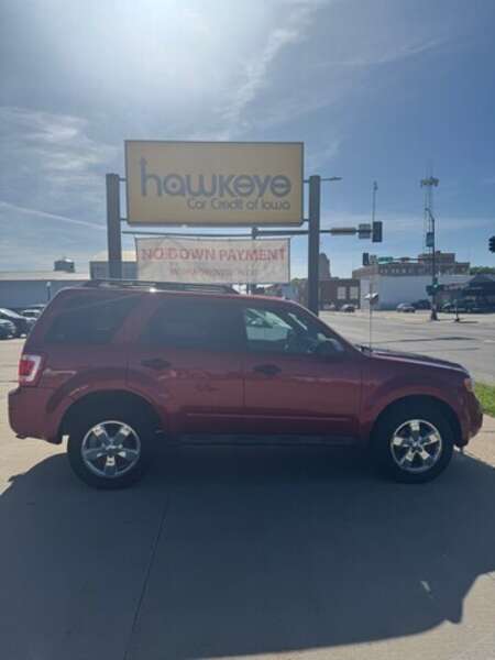 2012 Ford Escape XLT for Sale  - 4231  - Hawkeye Car Credit - Newton