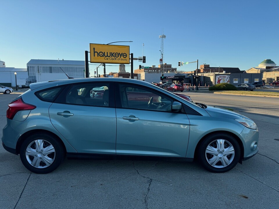 2012 Ford Focus SE  - 4054R  - Hawkeye Car Credit - Newton