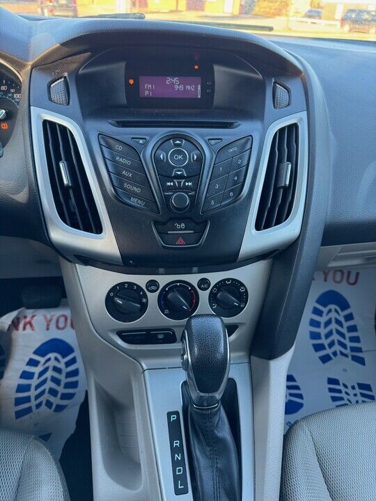 2012 Ford Focus  - Hawkeye Car Credit - Newton