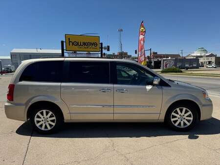 2012 Chrysler Town & Country TOURING for Sale  - 4145  - Hawkeye Car Credit - Newton
