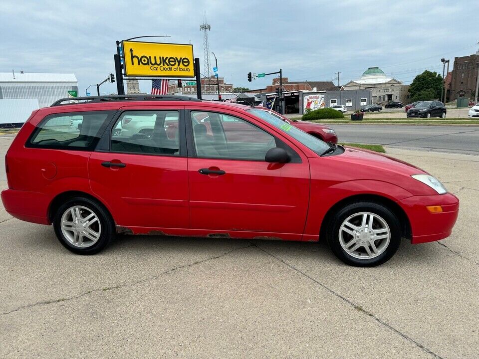 2001 Ford Focus  - Hawkeye Car Credit - Newton