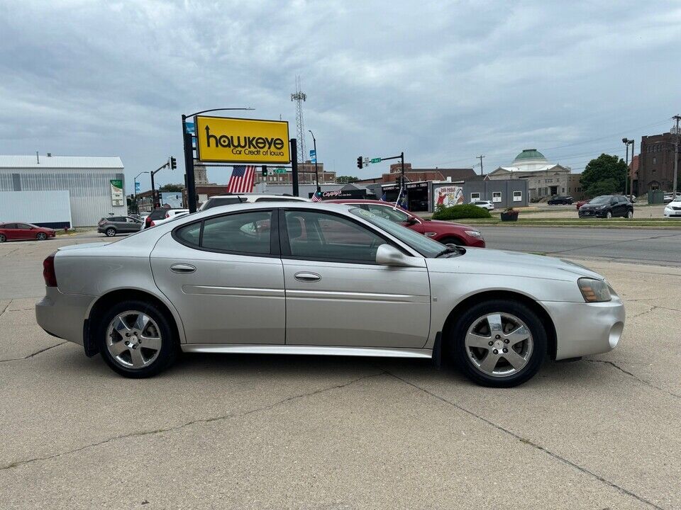 2007 Pontiac Grand Prix  - Hawkeye Car Credit - Newton