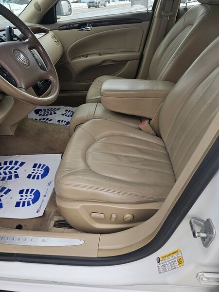 2006 Buick Lucerne  - Hawkeye Car Credit - Newton