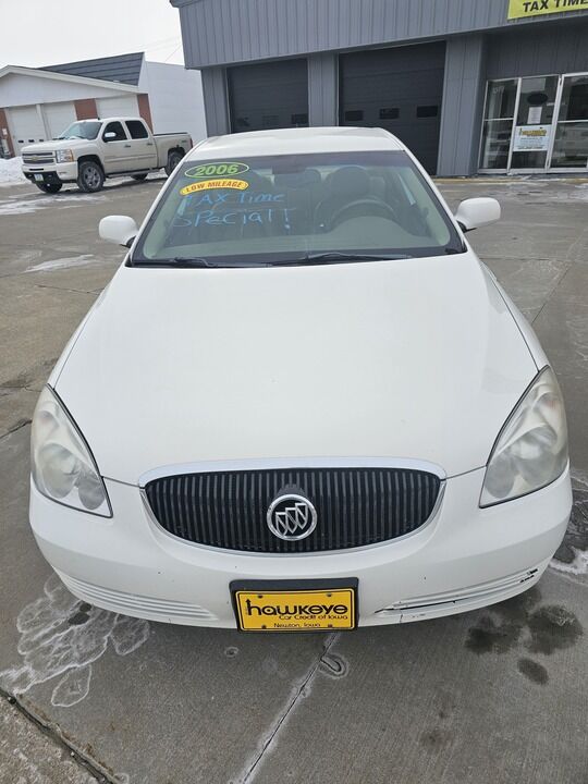 2006 Buick Lucerne  - Hawkeye Car Credit - Newton