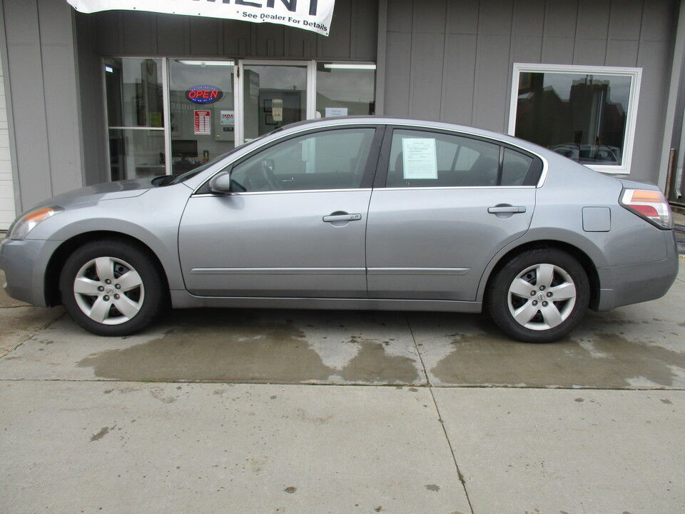 2007 Nissan Altima  - Hawkeye Car Credit - Newton