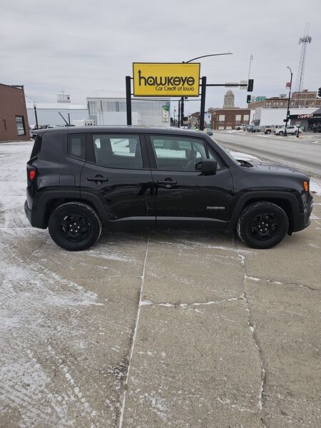 2016 Jeep Renegade  - Hawkeye Car Credit - Newton