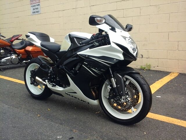 2011 Suzuki GSX-R  - Triumph of Westchester