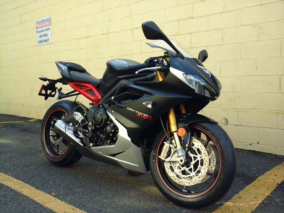 2017 Triumph Daytona 675R  - Triumph of Westchester
