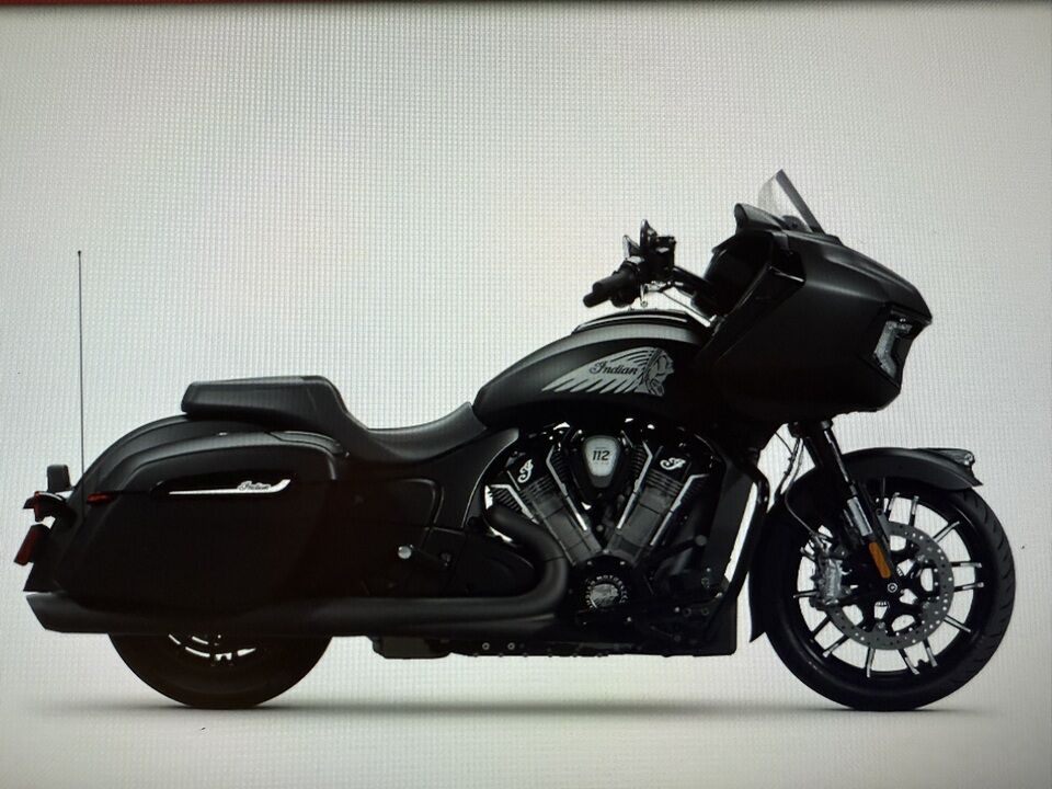 2025 Indian CHALLENGER DARK HORSE 112  - Triumph of Westchester