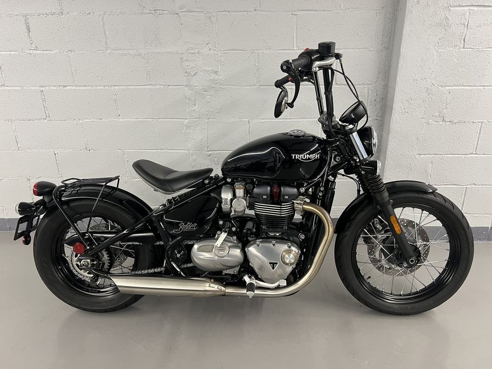 2017 Triumph Bonneville Bobber  - 17Bobber-956  - Triumph of Westchester