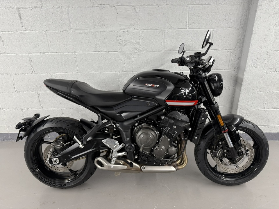 2022 Triumph Trident  - 22Trident-352  - Triumph of Westchester