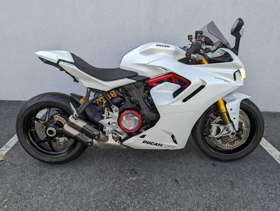 2021 Ducati SuperSport  - Triumph of Westchester