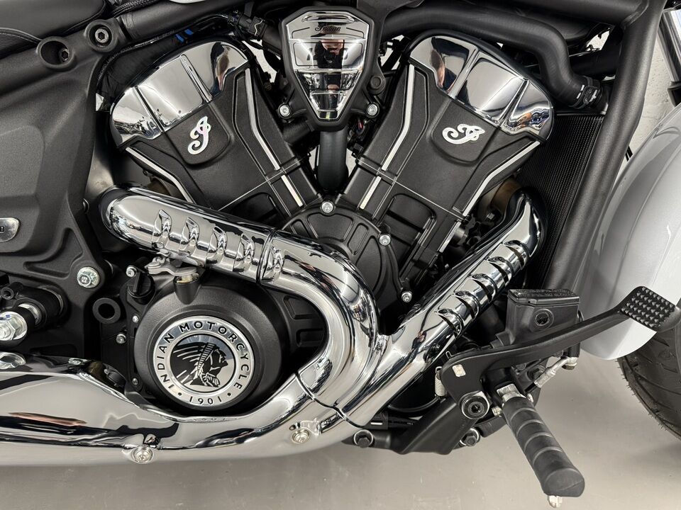 2025 Indian Scout Classic Limited Tech  - Triumph of Westchester