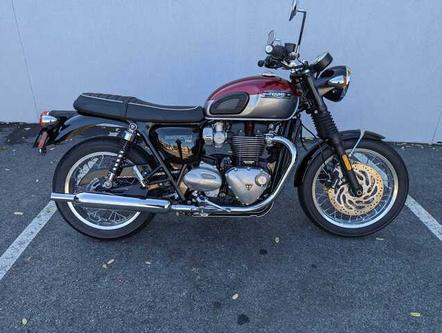 Used triumph cheap bikes for sale