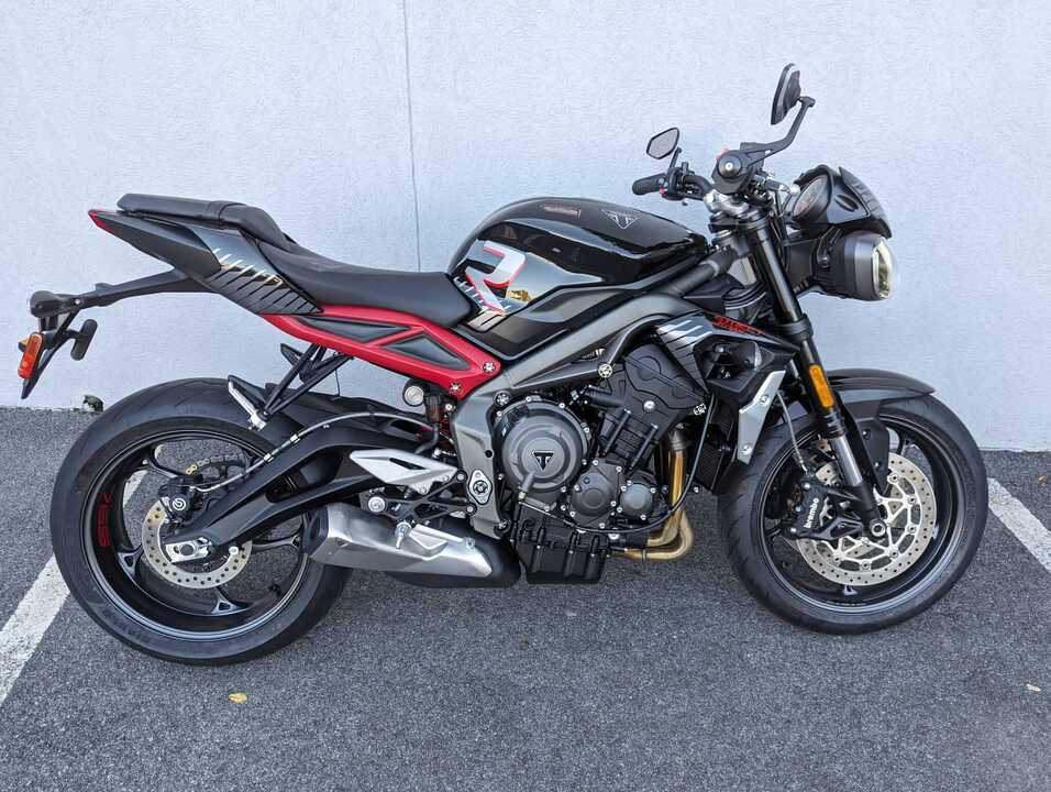 Street triple rs 2022 sales