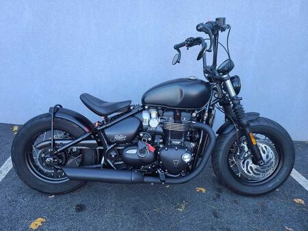 2018 Triumph Bonneville Bobber  - Indian Motorcycle