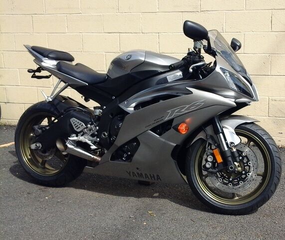 2010 Yamaha YZF-R6  - Triumph of Westchester