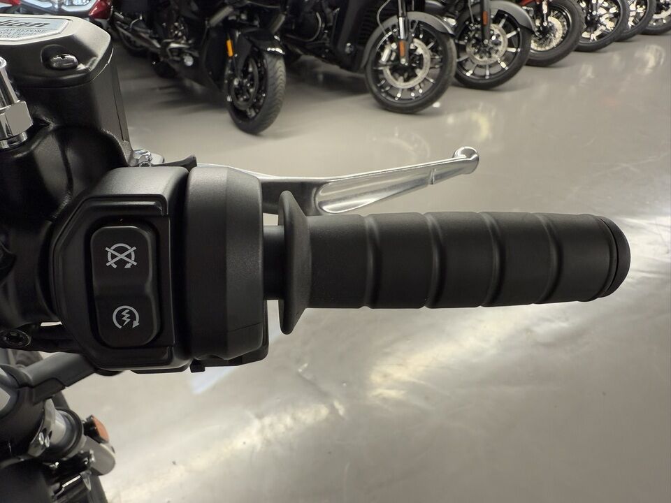 2025 Indian Scout Bobber Sixty Limited  - Triumph of Westchester