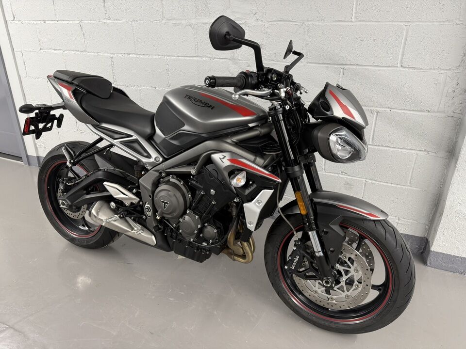 2022 Triumph Street Triple R  - Indian Motorcycle