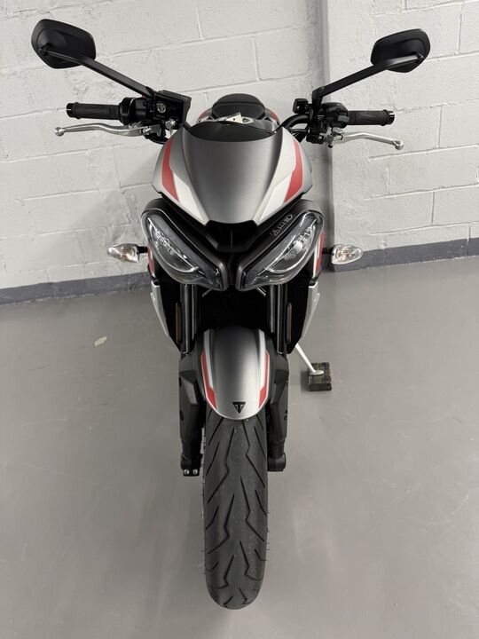 2022 Triumph Street Triple R  - Indian Motorcycle