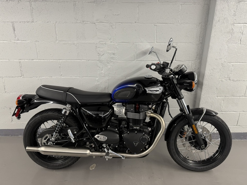 2024 Triumph Bonneville T100 Stealth Edition  - 24T100Stealth  - Triumph of Westchester