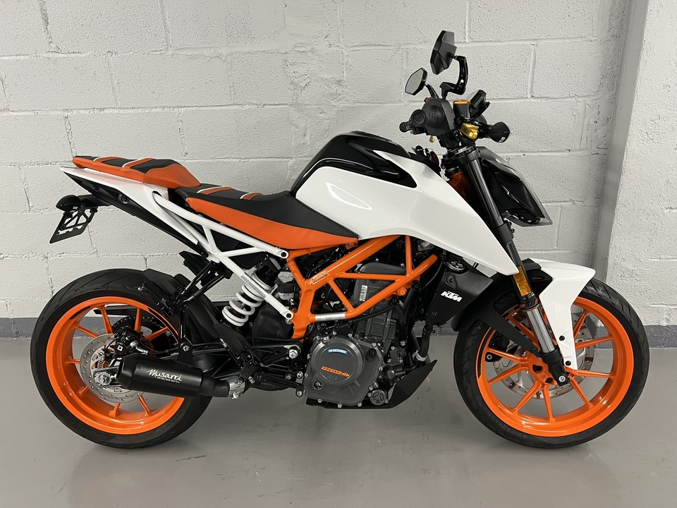 2019 KTM 390 Duke ABS  - DUKE390-365  - Triumph of Westchester