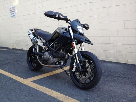 2010 Ducati StreetFighter  - Triumph of Westchester