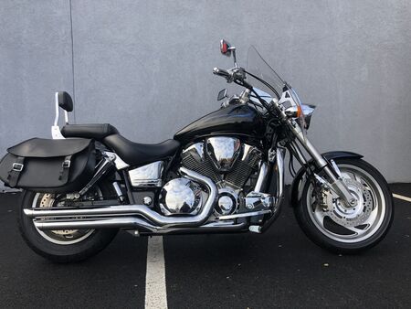 2004 Honda VTX 1800C  - Triumph of Westchester