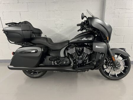 2025 Indian ROADMASTER DARK HORSE WITH POWERBAND AUDIO PACKAGE  - Indian Motorcycle