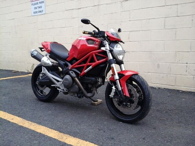 2010 Ducati Monster 696  - Triumph of Westchester