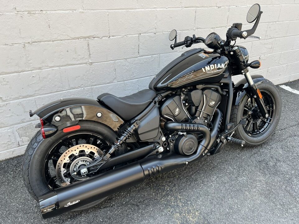 2025 Indian SCOUT BOBBER  - Triumph of Westchester