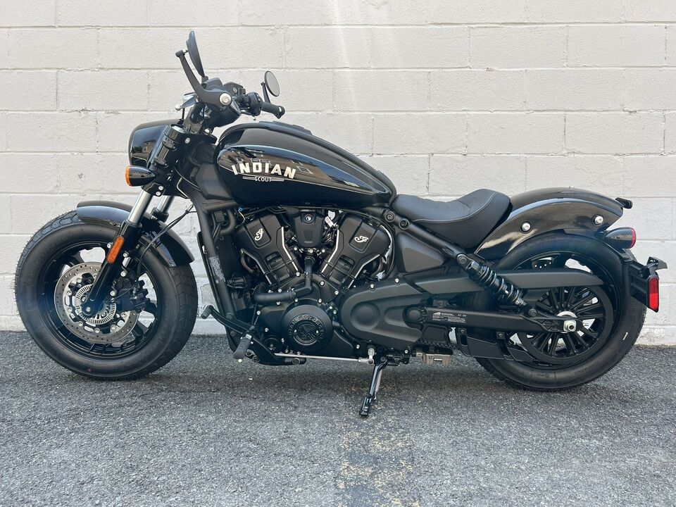 2025 Indian SCOUT BOBBER  - Triumph of Westchester