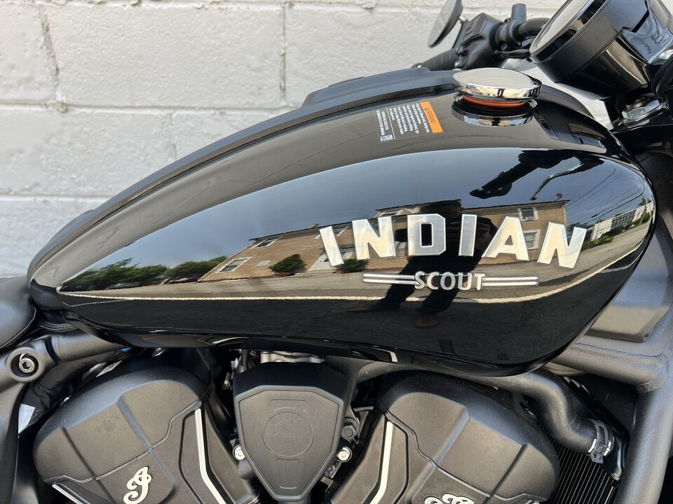2025 Indian SCOUT BOBBER  - Triumph of Westchester