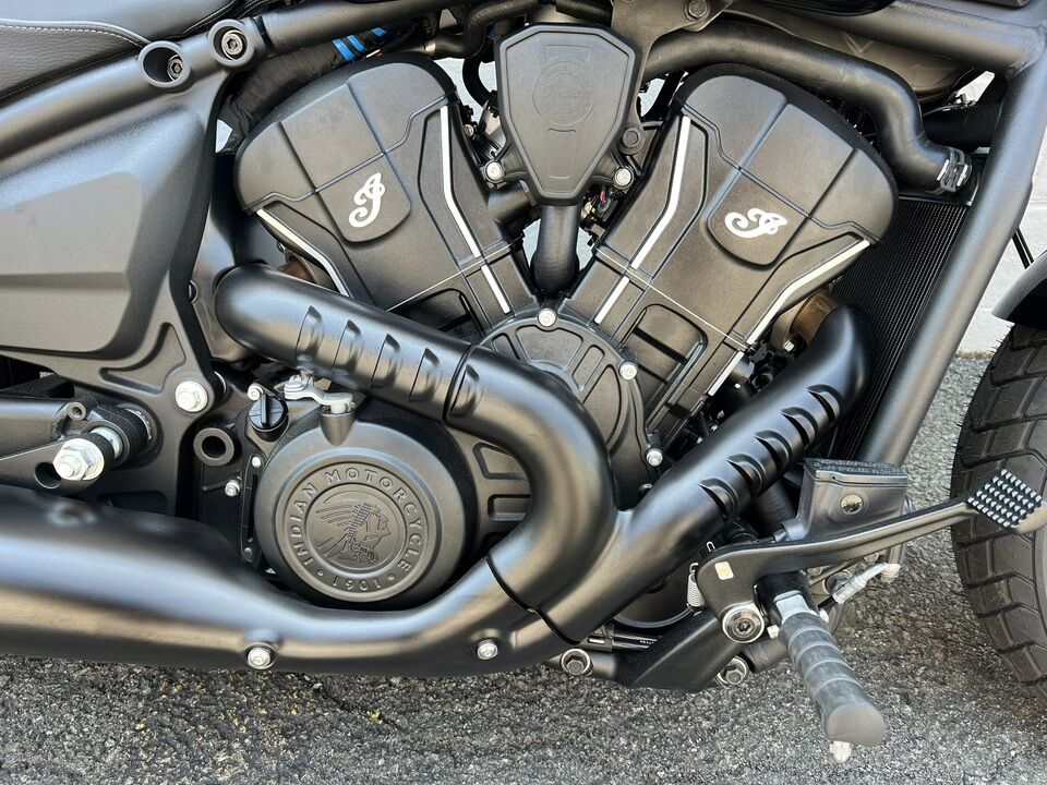 2025 Indian SCOUT BOBBER  - Triumph of Westchester