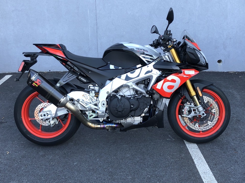 Aprilia tuono factory deals 2018