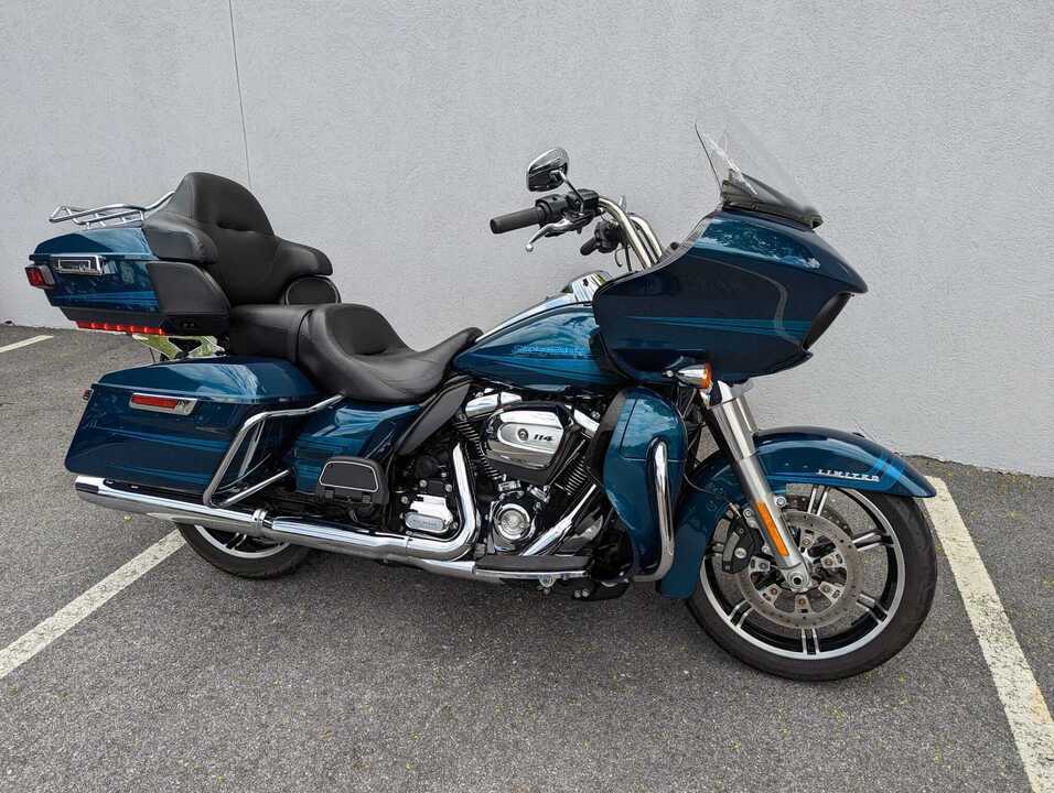 2020 harley road on sale glide price