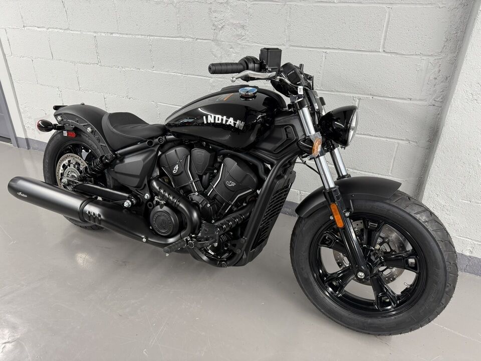 2025 Indian SCOUT BOBBER SIXTY  - Triumph of Westchester