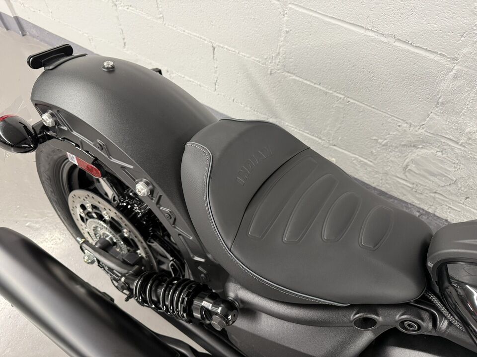 2025 Indian SCOUT BOBBER SIXTY  - Triumph of Westchester